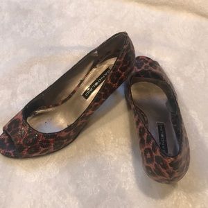 Bandolino Women’s size 6 heels